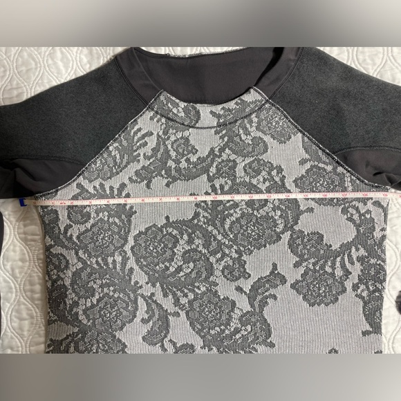 LULULEMON- Fleet Street Pullover - Picture 6 of 7